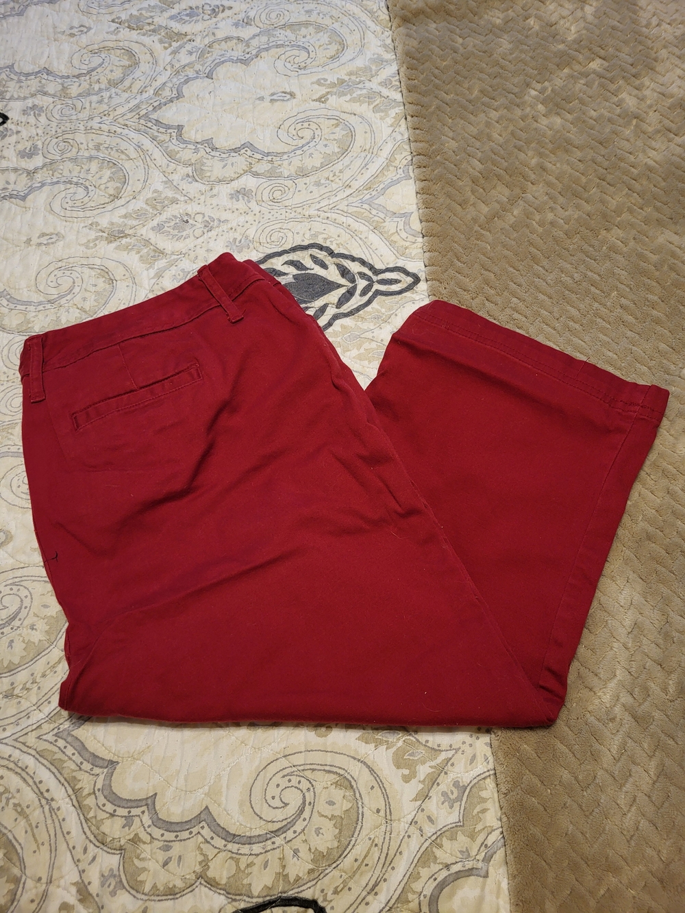 St. John's Bay Deep Red Capri's